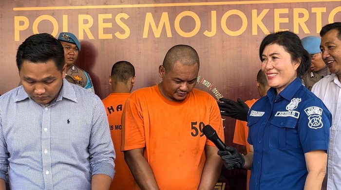 Program senam dan jalan sehat sebagai upaya menjaga kebugaran dan kesehatan karyawan PT BSI