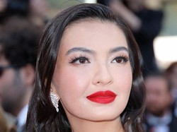 Foto: Gaya Mewah Raline Shah di Cannes 2024, Berkalung Rubi Darah Merpati