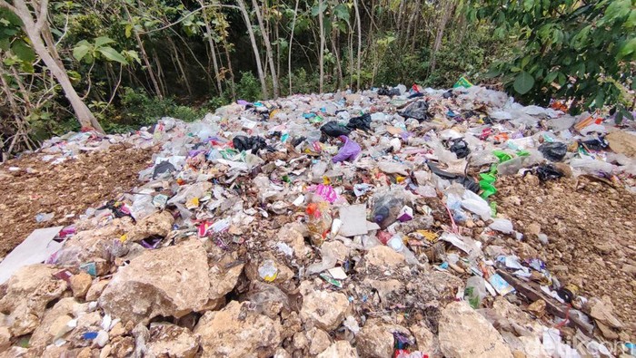 Kondisi lahan TPS ilegal milik Eko Purwanto di Panggang, Gunungkidul, pada Kamis (23/5/2024).