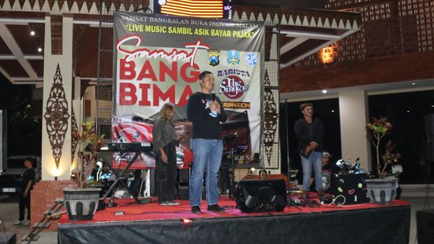 Samsat Bang Bima, samsat buka sampai malam yang merupakan inovasi Ditlantas Polda Jatim