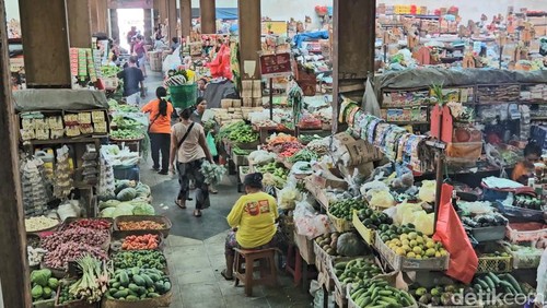 Suasana di Pasar Galiran, Klungkung, Bali, Kamis (23/5/2024).