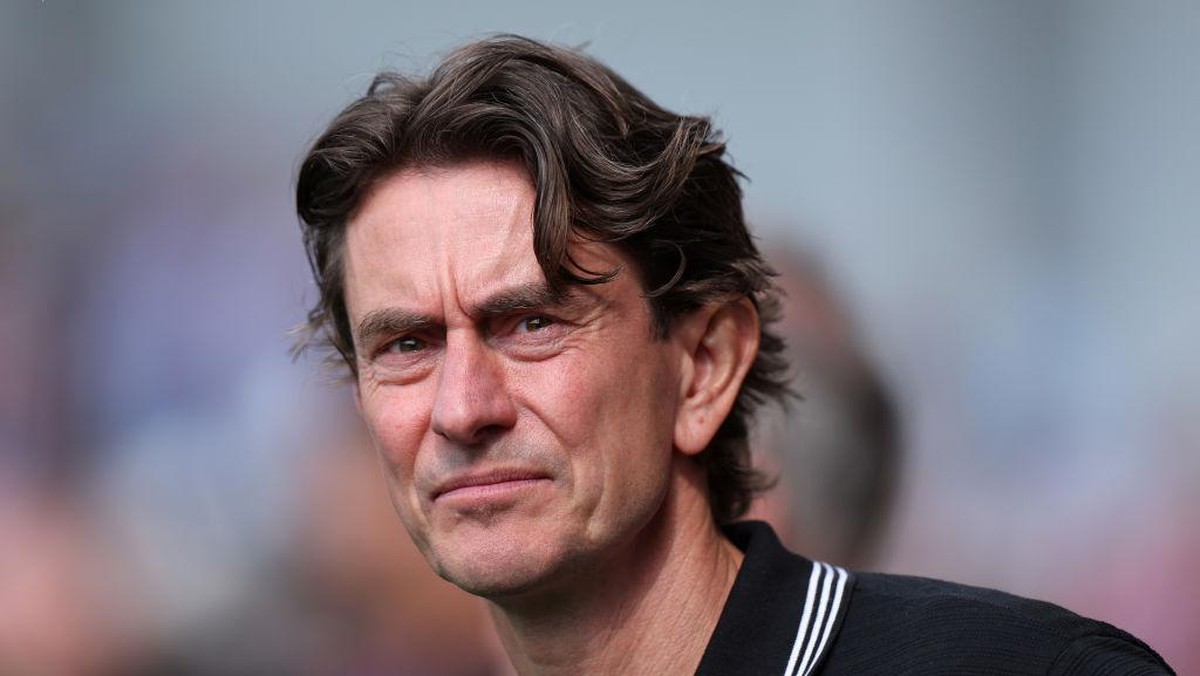Tottenham Hotspur diminta segera memecat Thomas Frank. (Foto: Getty Images/Eddie Keogh)