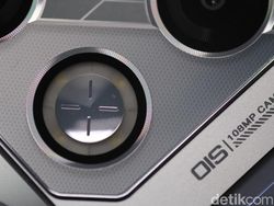 Unboxing Infinix GT 20 Pro 5G yang Tampilannya Futuristik