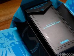 Unboxing Infinix GT 20 Pro 5G yang Tampilannya Futuristik