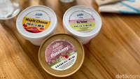 Untuk yang ukuran kecil harganya dibanderol Rp 35.000. Varian rasanya juga unik-unik, salah satu yang menarik untuk dicoba adalah varian Pistachio Berry. Foto: detikcom/Riska Fitria