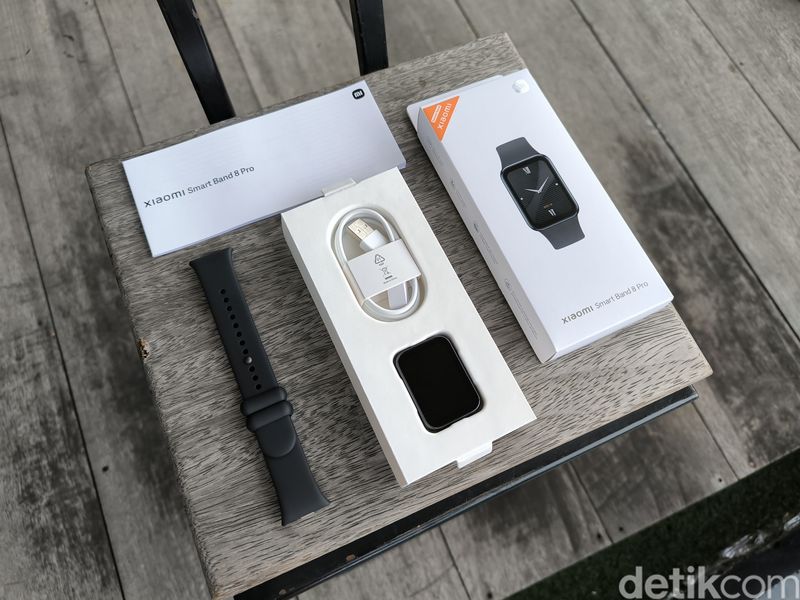 Xiaomi Smart Band 8 Pro