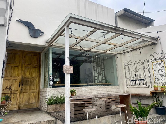 Ada Ubi Custard dan Ice Chocolate di Salah Satu Kafe Terbaik di Indonesia Ada Ubi Custard dan Ice Chocolate di Salah Satu Kafe Terbaik di Indonesia