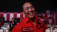 Eks Panglima TNI sekaligus kader PDI Perjuangan, Andika Perkasa, mengaku siap jika diperintahkan maju di Pilgub DKI Jakarta. Andika menyebut ranah tersebut diserahkan ke PDI Perjuangan.