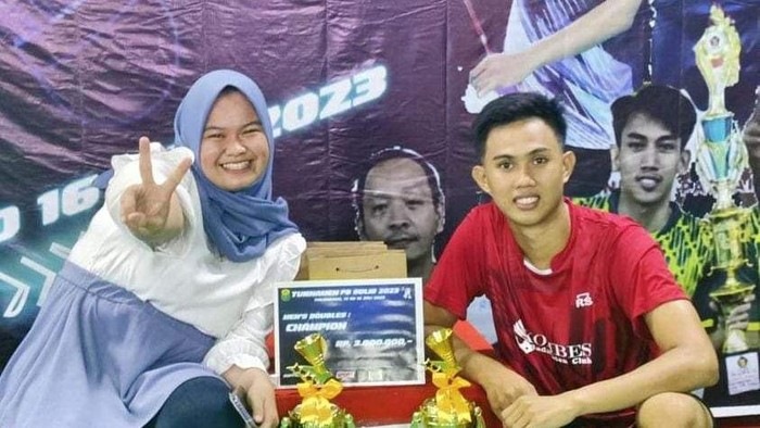 Atmam dan Elsa, pebulutangkis yang jadi korban tewas kecelakaan mobil travel di Mura.