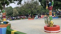 Baru dibuka pada 23 Desember 2022, wisata ini bisa dikatakan sebagai wisata pendatang baru di Bogor. Cibubur Garden Eat & Play menawarkan berbagai jenis permainan yang cocok dimainkan untuk berbagai usia. Menurut Nadiya selaku pihak manajemen Cibubur Garden Eat & Play, wisata ini memang diharapkan dapat menjadi sarana rekreasi berbagai kalangan dan usia.