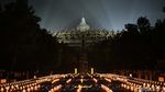 Indah! Ratusan Lampion Hiasi Borobudur di Malam Waisak 2024