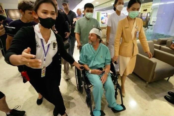 Keith Davis, penumpang Singapore Airlines dilarang curhat soal ngerinya turbulensi maut
