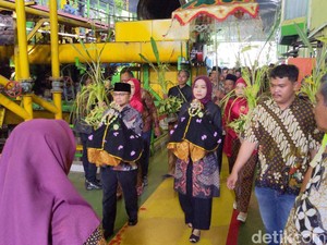 Menengok Sakralnya Tradisi Manten Tebu di Tulungagung