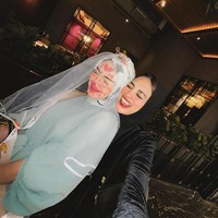 Melody Prima pun mengucapkan terima kasih kepada teman-teman yang telah memberikan kejutan bridal shower untuknya. Thank you so much for this crazy Bridal shower surprise! tulis Melody Prima di Instagram. Foto: Instagram @melodyprima
