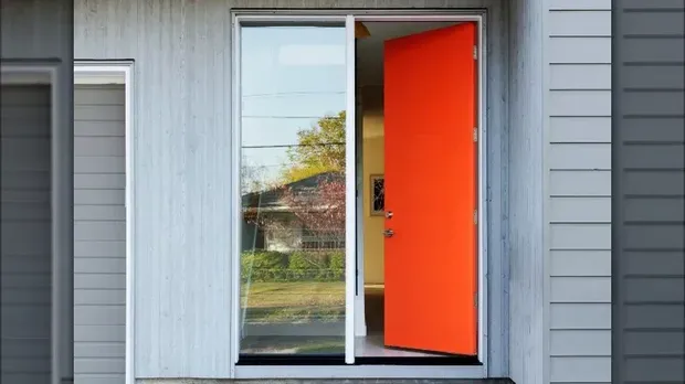Model jendela sebesar pintu.