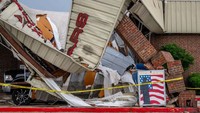 Fasilitas milik Veteran Perang Asing mengalami kerusakan parah akibat sapuan tornado.