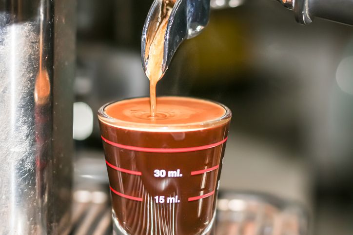 Ini Perbedaan Magic Coffee yang Lagi Hits dengan Cappuccino