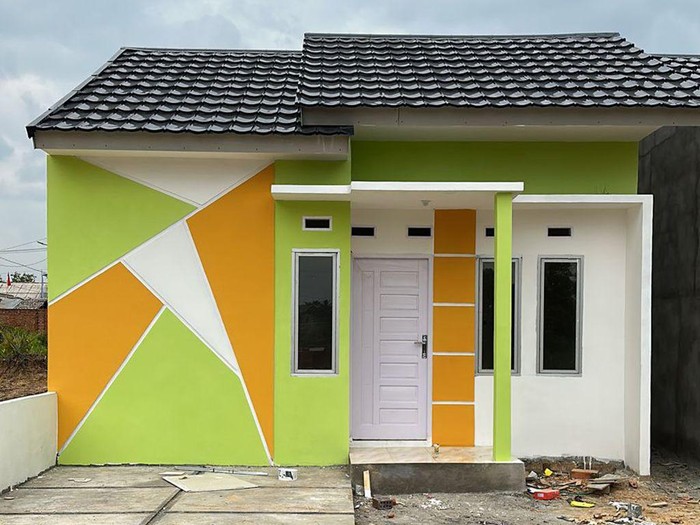Tampilan depan rumah di Pesona Arzetta