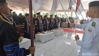 Foto: Prosesi wisuda siswa-siswi CT Arsa Foundation Deli Serdang, Jumat (24/5/2024). (Datuk Haris Maulana/detikSumut)