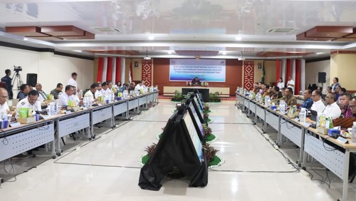 Rapat umum pemegang saham luar biasa (RUPS LB) Bank NTT di Kupang, 8 Mei 2024.