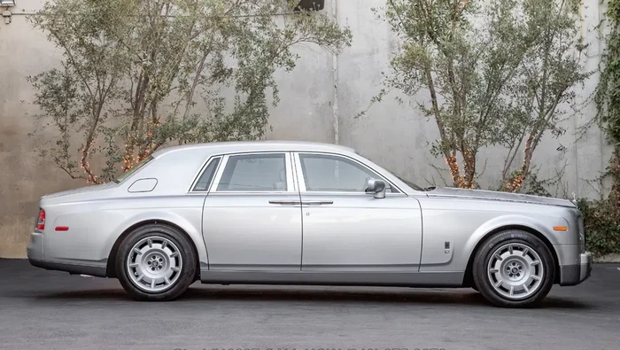 Rolls Royce Phantom 2004
