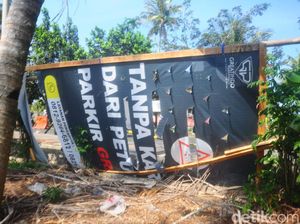 Spanduk Larangan Bayar Parkir 2 Kali di Pangandaran Dirusak OTK
