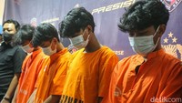 Empat tersangka pelaku pembegalan di Bekasi dirilis Polisi, mereka menyasar pengendara anak dan wanita.