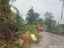 Jalan Poros Maros-Bone di Tompo Ladang Buka Tutup Imbas Longsor Batu