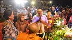 Gemerlap Ribuan Lampion Balon Majapahit Saat Peringatan Waisak di Mojokerto