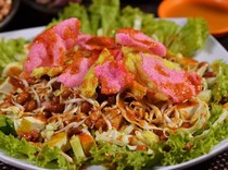 Segar Renyah Asinan di Tangerang yang Legendaris Ada di 5 Tempat Ini