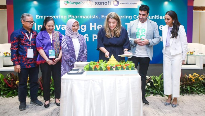 Sanofi PharmAcademy 2.0 telah berhasil memberdayakan 2.750 apoteker di Indonesia. Para apoteker juga mendapat pengembangan diri.