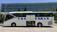 Bus Pariwisata di China: Bodi Mulus-Fitur Safety Lengkap