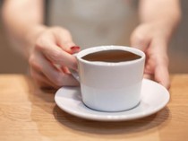 Diminta Buatkan Kopi, Karyawan Ini Mengeluh Gegara Tak Tahu Caranya