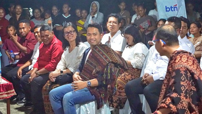 Edukasi Relawan BUMN untuk Lawan Bullying di NTT Relawan Bakti BUMN bersama BTN kembali bergerak melawan bullying dengan mengedukasi anak dan orang tua di Desa Magepanda bersama 10 Relawan Bakti BUMN Batch V di Maumere, Nusa Tenggara Timur.