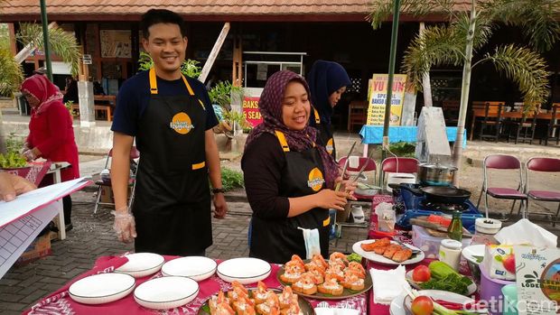Hasil karya peserta Menoreh Food Festival di Plaza Kuliner Glagah, Temon, Kulon Progo, Sabtu (25/5).