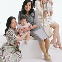 Meski pemotretannya terlihat simpel namun aura old money tetap terpancar di keluarga Tanoesoedibjo tersebut. Foto: Instagram/@jessicatanoe