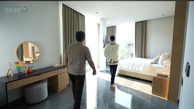 kamar anak di rumah Verrell Bramasta yang saat ini digunakan sebagai kamar tamu