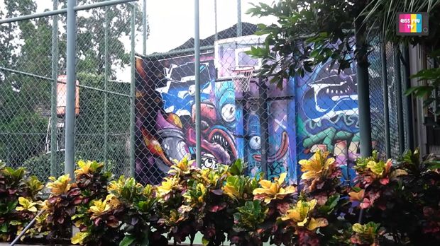 Lapangan Basket Rumah Denny Cagur