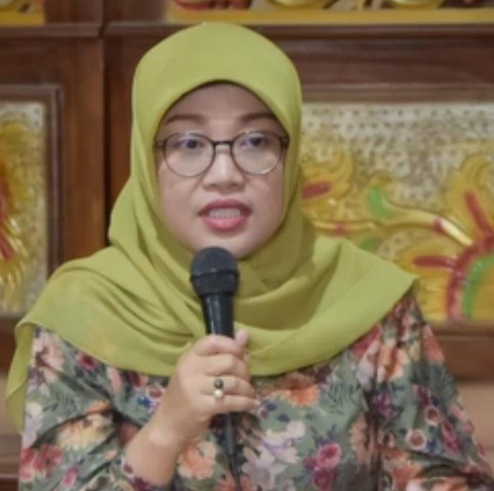 Lulis Ratnawati, istri mantan Bupati Pasuruan dua periode M Irsyad Yusuf
