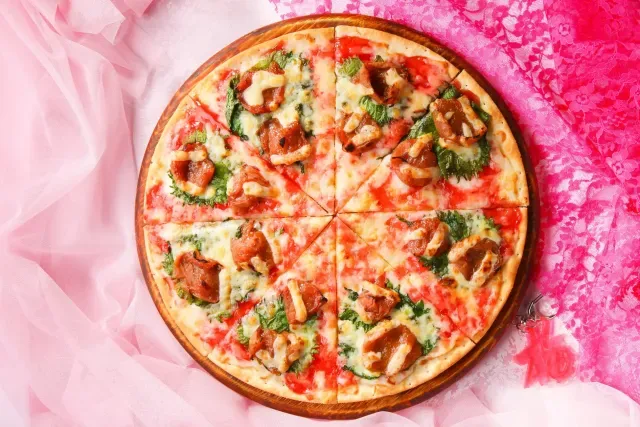 pizza unik topping plum fermentasi khas Jepang