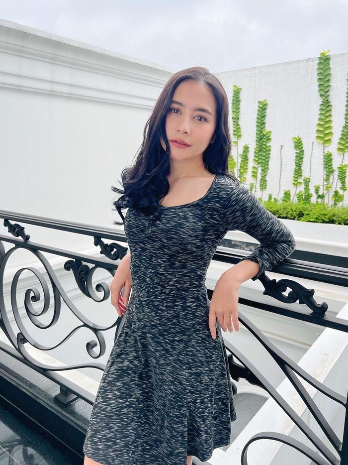 Prilly Latuconsina Prilly Latuconsina