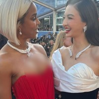 Pada hari berikutnya, aktris ‘5 cm’ ini menghadiri pemutaran perdana film ‘Marcello Mio’. Di sana, ia sempat berfoto dengan penyanyi Kelly Rowland, sahabat Beyonce sekaligus personel Destiny’s Child. (Foto: Instagram/@ralineshah)
