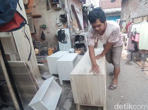 Kegigihan Perajin Kampung Mebel Tasik Hadapi Tantangan Perubahan Zaman