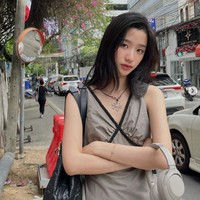 Di tengah kesibukannya sebagai aktris, Tu Tontawan sedang mempersiapkan tugas akhir sebagai syarat untuk lulus dari jurusan kedokteran gigi di Chulalongkorn University. Foto: dok. Instagram @tontawan