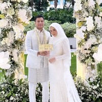 Kabar bahagia datang dari aktris Melody Prima yang melangsungkan pernikahan dengan Ilham Akbar Prawira. Ini adalah pernikahan kedua bagi Melody dan Ilham. Foto: Instagram