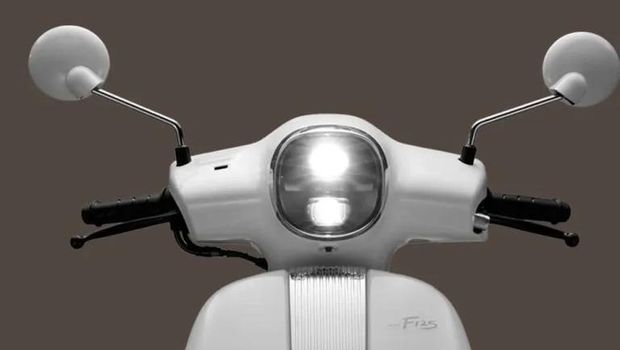 Honda NW F125.