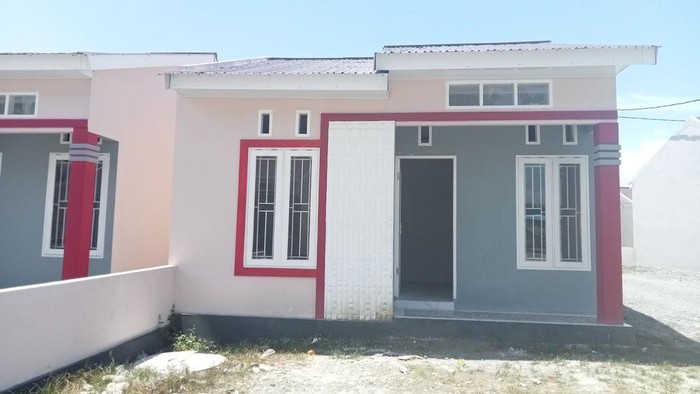 Tampilan depan rumah di Kelapa Gading Tahap IV.