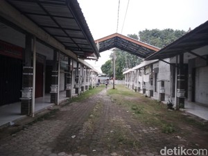 Pasar Batik Trusmi Cirebon Mati Suri: Tak Terawat dan Sepi