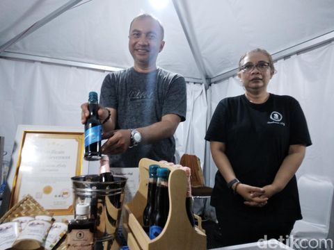 Kopi wine racikan Indra dan Endang di Cirebon.