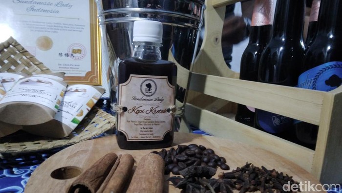 Kopi wine racikan Indra dan Endang di Cirebon.